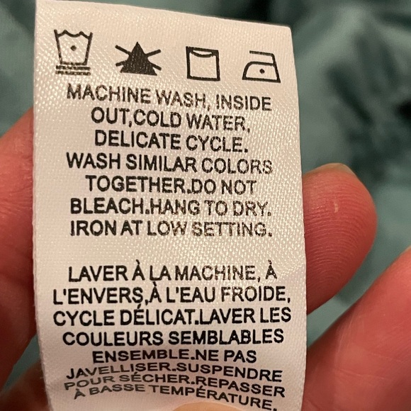 RW&Co. Linen off the shoulder top - Picture 7 of 9